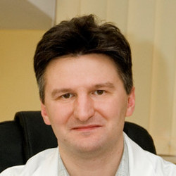 lek. Adam Mroczek