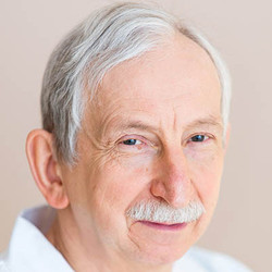 dr n. med. Aleksander Łapuć