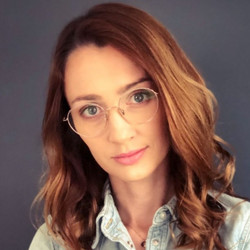 lek. Karolina Szymańska