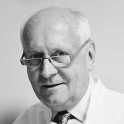 prof. dr hab. n. med. Antoni Krzeski