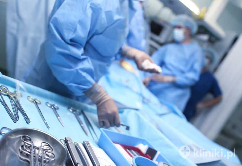 Operacja usunięcia tarczycy odbywa się w znieczuleniu ogólnym