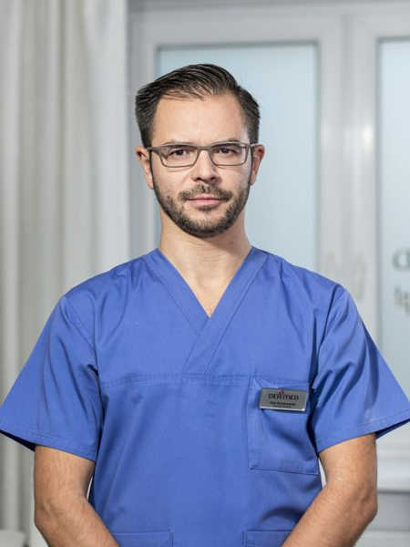 dr n. med. Piotr Kucharzewski