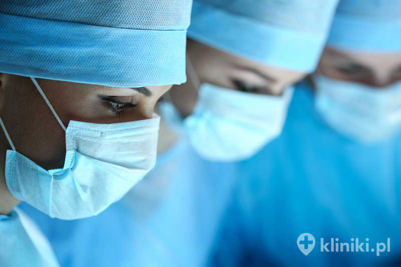 Chirurgiczne leczenie otyłości obejmuje różne techniki operacyjne