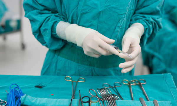 Wycięcie migdałków podniebiennych to zabieg laryngologiczny polegający na chirurgicznym usunięciu migdałków Wycięcie migdałków podniebiennych to zabieg laryngologiczny polegający na chirurgicznym usunięciu migdałków