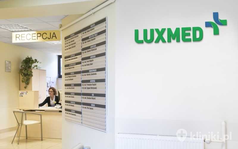 Recepcja, poczekalnia CM LUX MED Olsztyn