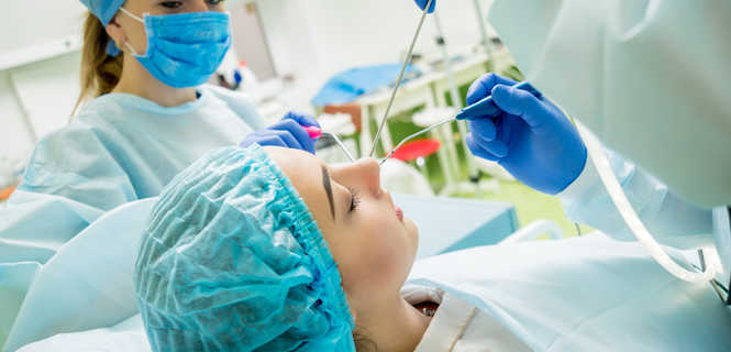 Operacja endoskopowa krzywej przegrody nosa