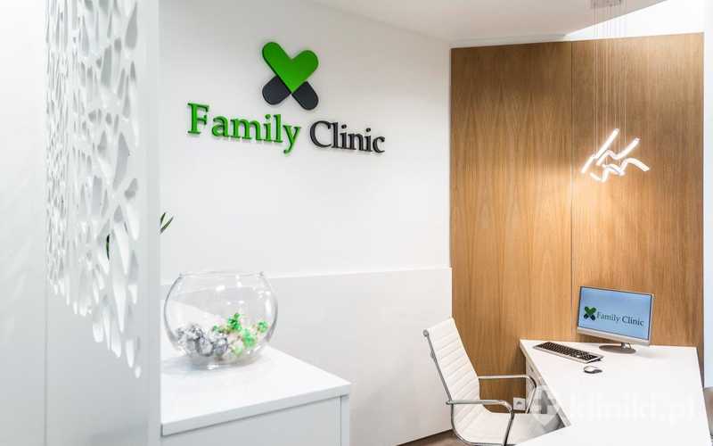 Recepcja, poczekalnia Family Clinic