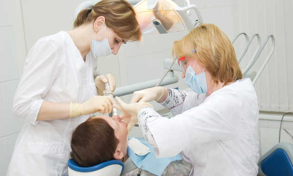 Implanty - kliniki w Katowicach