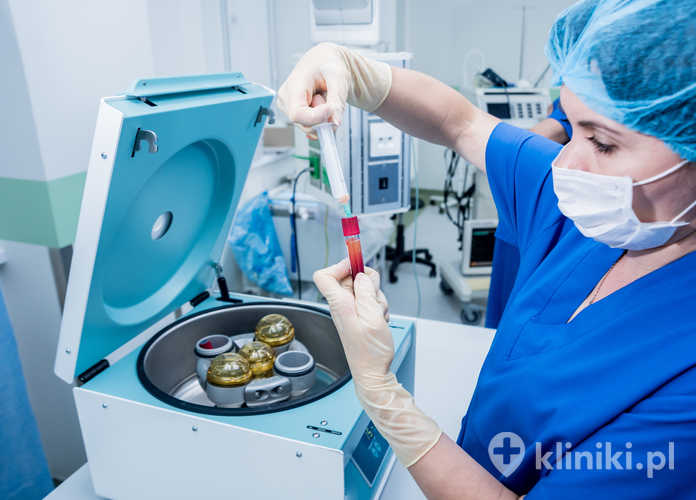 Zastosowanie osocza bogatopłytkowego wraz z komórkami macierzystymi w leczeniu stawu biodrowego bywa wykorzystywane u pacjentów z chorobą zwyrodnieniową