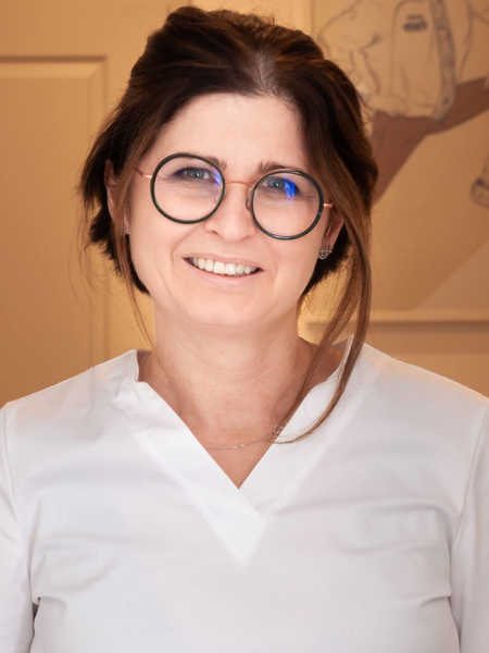 dr Diana Iwaniuk