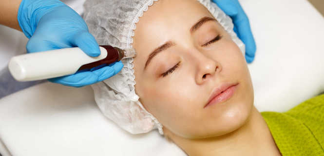 Dermapen - odmładzanie skóry twarzy poprzez mikronakłuwanie