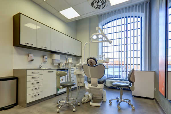 Klinika enel-med stomatologia, Manufaktura