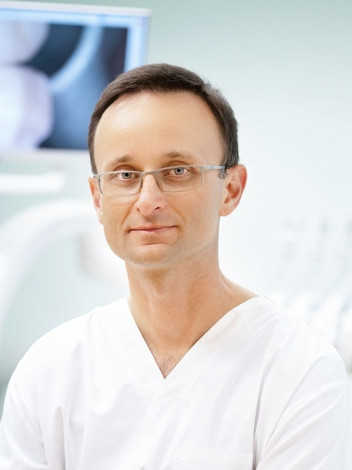 dr n. med. Marcin Socha