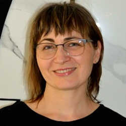 dr n. med. Anna Frycz-Kurek