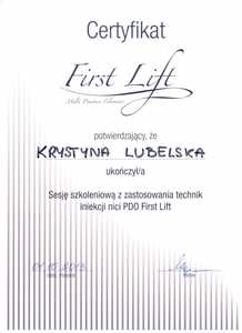 Certyfikat uczestnictwa dr K. Lubelskiej w szkoleniu z zastosowania technik iniekcji nici wchłanialnych PDO First Lift Certyfikat uczestnictwa dr K. Lubelskiej w szkoleniu z zastosowania technik iniekcji nici wchłanialnych PDO First Lift