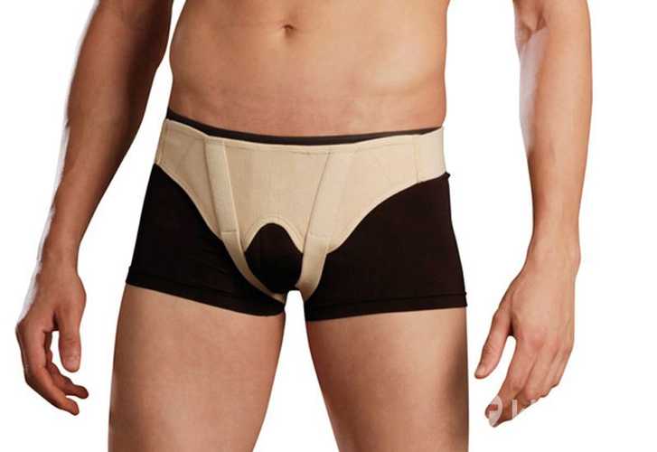 Laparoskopowa operacja przepukliny charakteryzuje się mniejszym bólem pooperacyjnym oraz krótszym czasem rekonwalescencji w porównaniu do zabiegu klasycznego