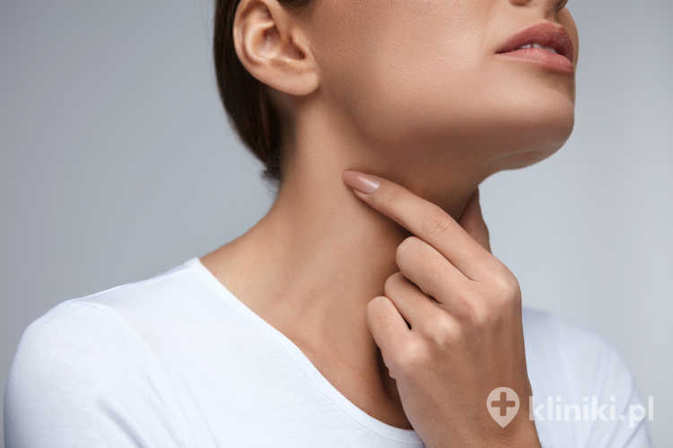 Torbiel boczna szyi może przez długi czas nie dawać żadnych dolegliwości bólowych