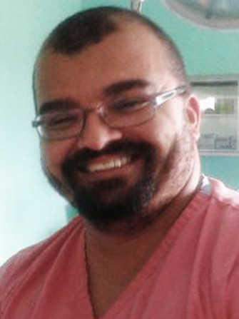 dr Aleksander Alli-Balogun