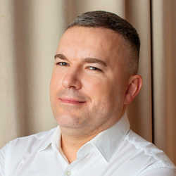dr n. med. Jakub Dębski