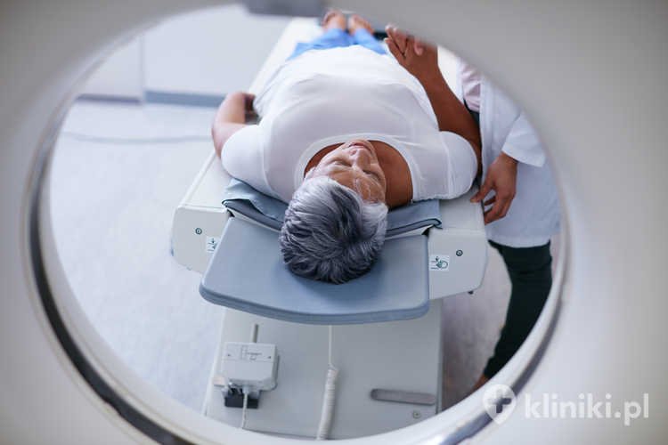 MRI stawu barkowego pomaga rozpoznać uszkodzenia stożka rotatorów i obrąbka stawowego