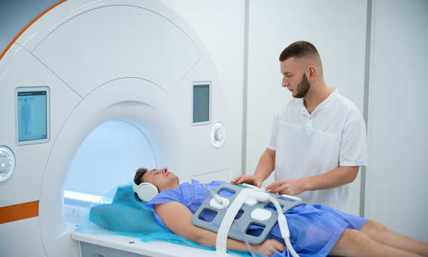 Rezonans magnetyczny prostaty umożliwia szczegółową ocenę gruczołu krokowego i otaczających tkanek