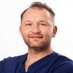 lek. dent. Marcin Przegaliński