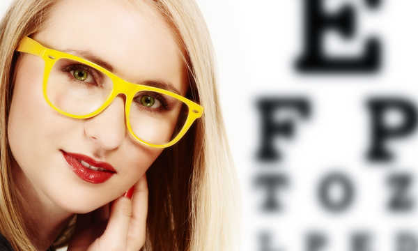 Laserowa korekcja wzroku w nadwzroczności kwalifikuje się po szczegółowych badaniach okulistycznych