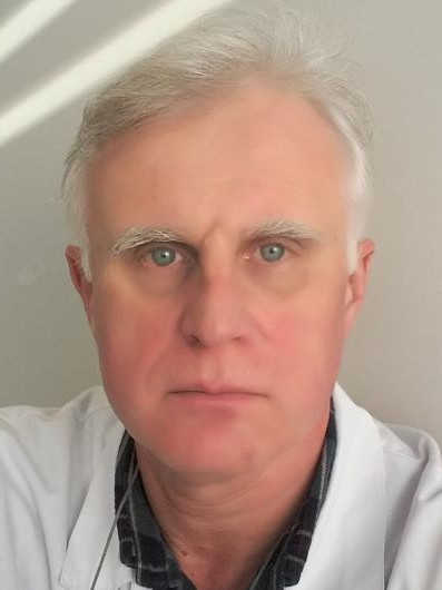 dr n. med. Piotr Szynaka