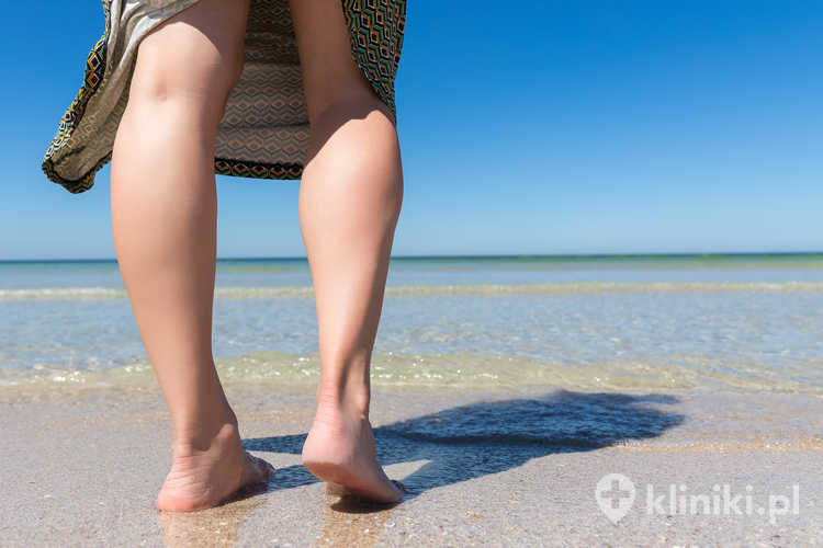 Brak odpowiednich proporcji między łydkami a udami może być wskazaniem do zabiegu liposukcji łydek