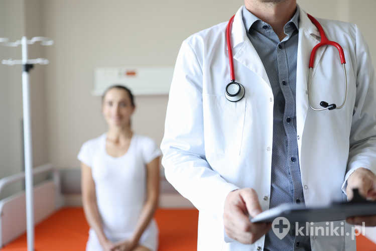 Konsultacja lekarska po zabiegu odwróconej abdominoplastyki