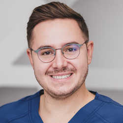 lek. dent. Wojciech Putra