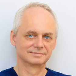 dr n. med. Marcin Nowak