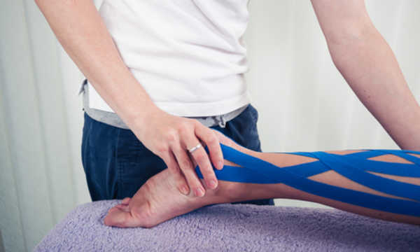 Zmniejszenie ryzyka kontuzji sportowej plastrami (kinesiotaping)