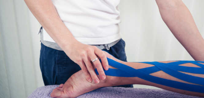 Zmniejszenie ryzyka kontuzji sportowej plastrami (kinesiotaping)