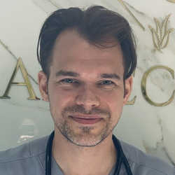 lek. Dominik Kobylarek