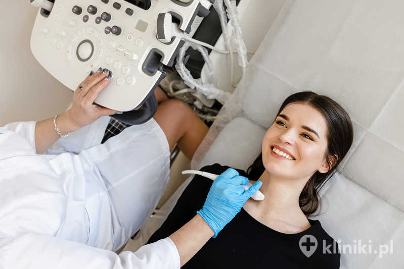 Diagnostyka ultrasonograficzna układu hormonalnego i tarczycy Diagnostyka ultrasonograficzna układu hormonalnego i tarczycy