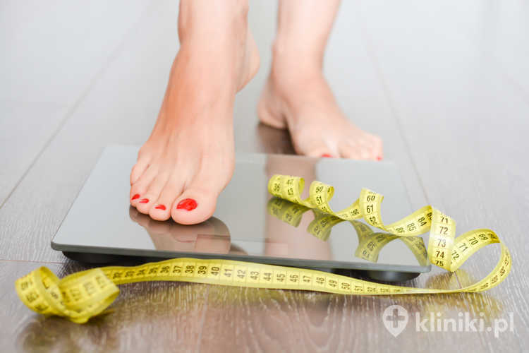 Operacja bariatryczna przyczynia się do trwałej redukcji masy ciała