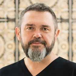 dr n. med. Mateusz Gasiński
