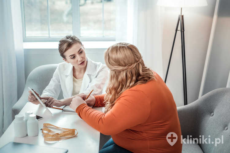 Podczas wizyty omawiane są możliwe metody operacyjne i przygotowanie do zabiegu