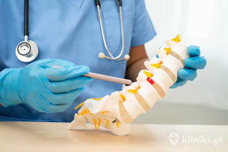 Leczenie chorób kręgosłupa ma na celu nie tylko zniesienie bólu, ale także przywrócenie pełnej sprawności i poprawę jakości życia pacjenta