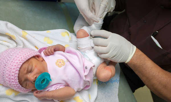 Operacja stopy końsko–szpotawej może być wykonywana u dzieci i dorosłych, w zależności od stopnia deformacji oraz wieku pacjenta Operacja stopy końsko–szpotawej może być wykonywana u dzieci i dorosłych, w zależności od stopnia deformacji oraz wieku pacjenta