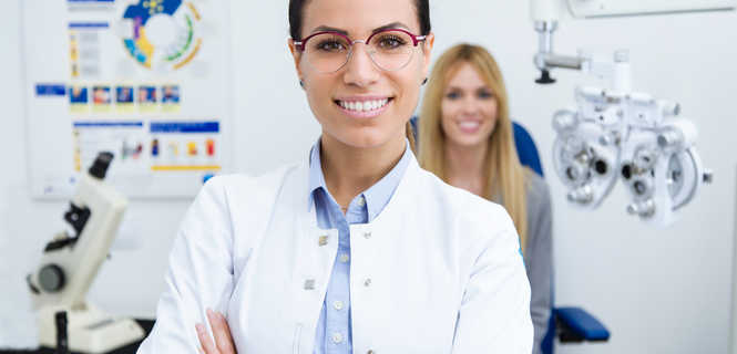 Czy zaćmę można wyleczyć bez operacji?