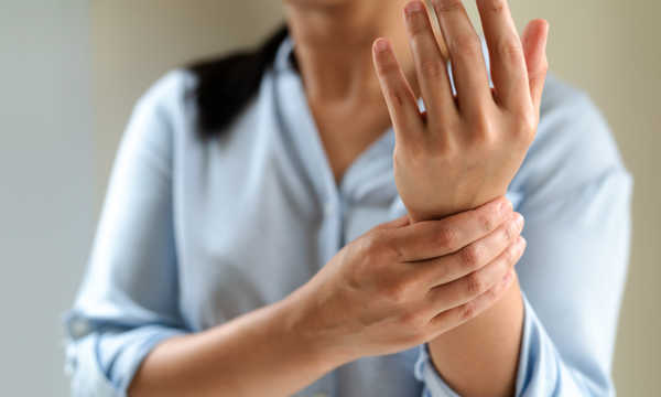 Ganglion nadgarstka to najczęstsza torbiel w obrębie dłoni i nadgarstka