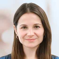 dr n. med. Justyna Komenda