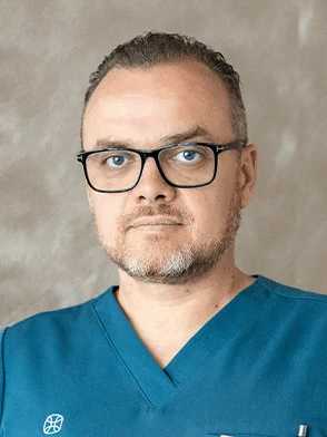 dr n. med. Tomasz Basta