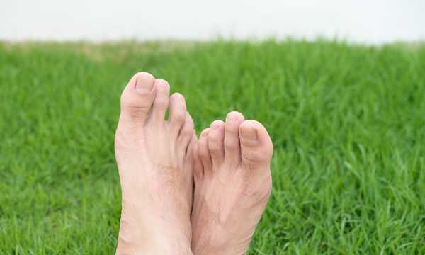 W niektórych przypadkach konieczne jest operacyjne leczenie metatarsalgii w celu korekcji ustawienia kości śródstopia W niektórych przypadkach konieczne jest operacyjne leczenie metatarsalgii w celu korekcji ustawienia kości śródstopia