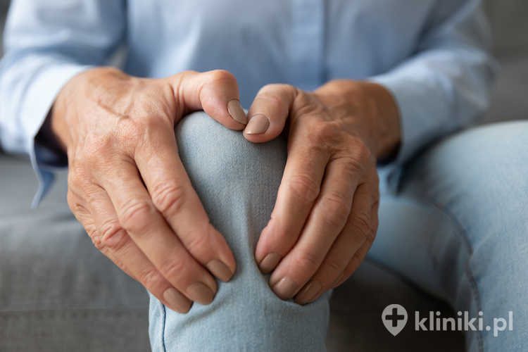 Punkcja stawu umożliwia diagnostykę stanów zapalnych, infekcji oraz chorób reumatycznych poprzez analizę płynu stawowego