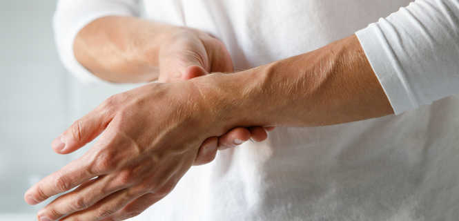 Czym jest zespół cieśni kanału nadgarstka?