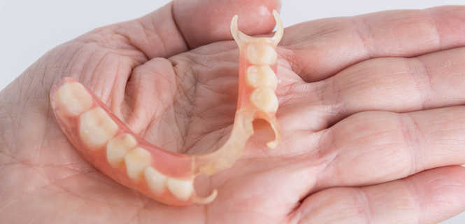 Proteza szkieletowa acetalowa