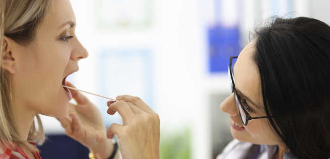 Zamykanie krypt w migdałkach podniebiennych laserem